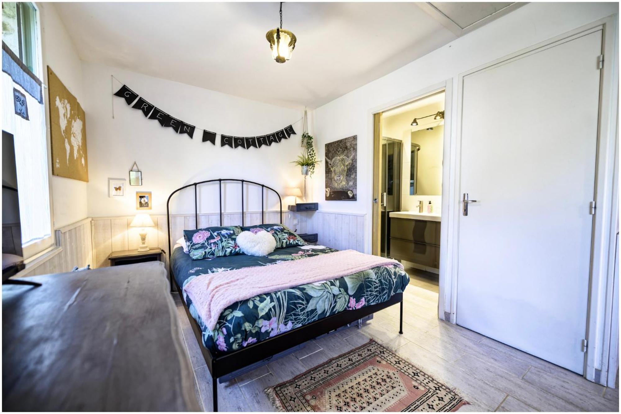 Les 2 Gites Des Chambres De Capucine Carcagny Rom bilde