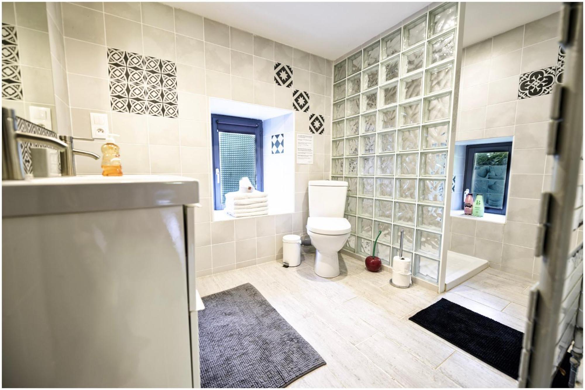 Les 2 Gites Des Chambres De Capucine Carcagny Rom bilde